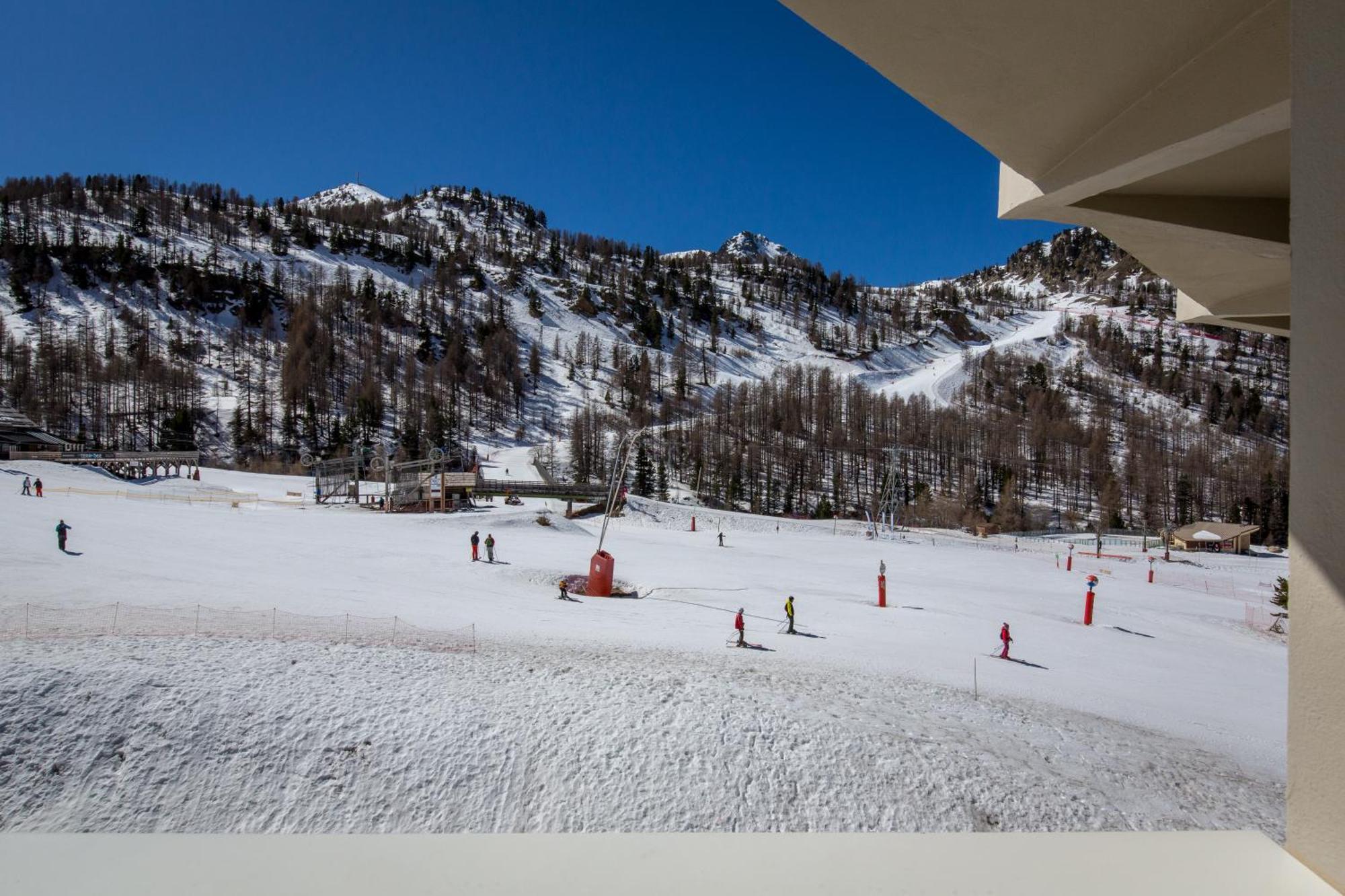 Hotel Sowell Le Pas Du Loup 3*